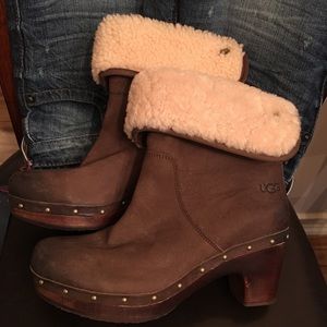 Ugg Lynnea Brown Suede Sheepskin Clog Boots Size 7